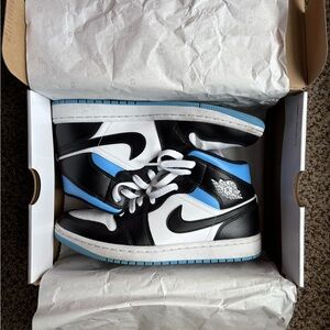 Nike Air Jordan 1 Mid — Black White University Blue